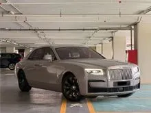 2020 Rolls Royce Ghost V12 4x4 Auto Rear entertainment display, Wooden finish dashboard, Retractable table (Ready stock)