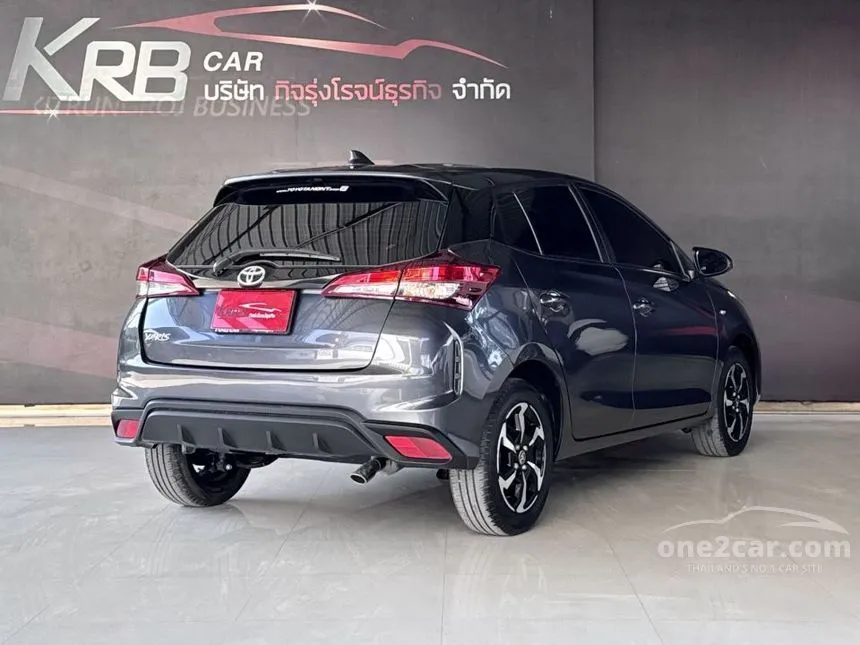 2023 Toyota YARIS Sport Hatchback