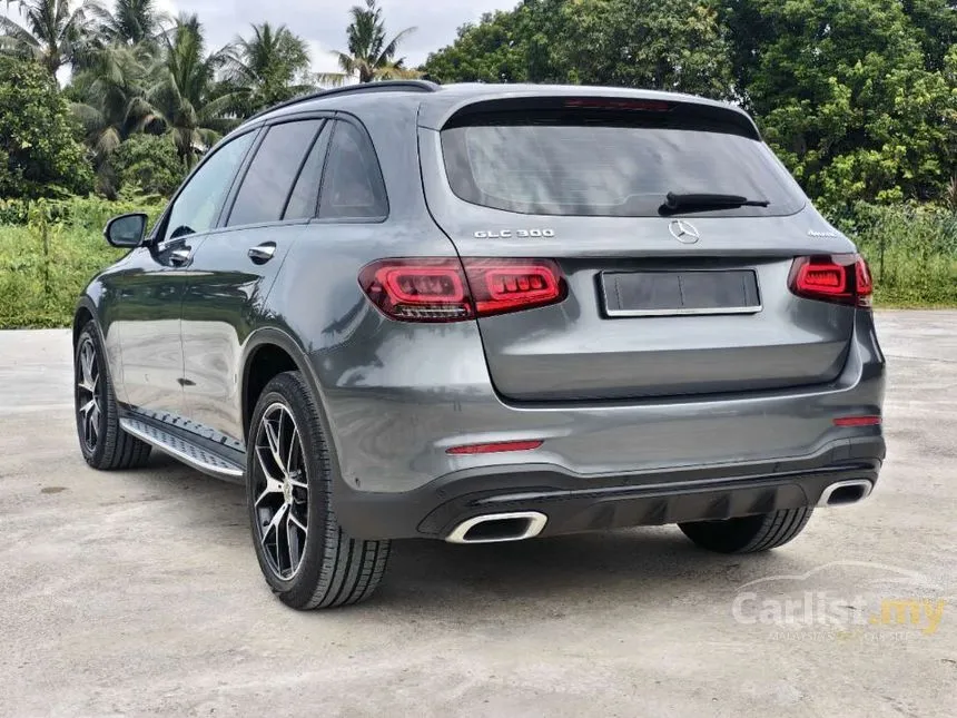 2022 Mercedes-Benz GLC300 4MATIC AMG Line SUV