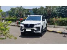 2024 Toyota Fortuner 2.8 GR Sport 4X2 SUV diesel putih km 17rb tangan pertama dari baru