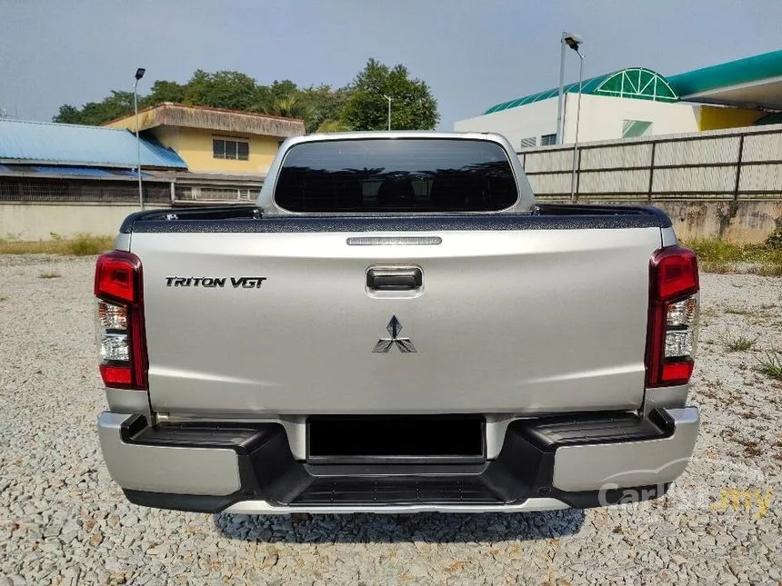 2021 Mitsubishi Triton VGT Dual Cab Pickup Truck