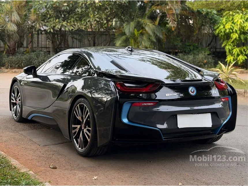 2015 BMW i8 Coupe