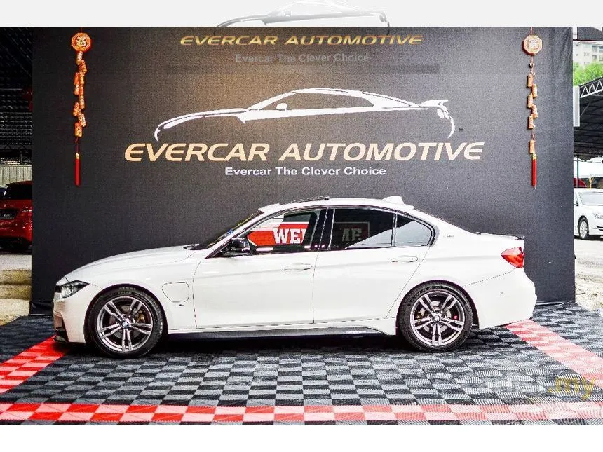 2019 BMW 330e M Sport Sedan