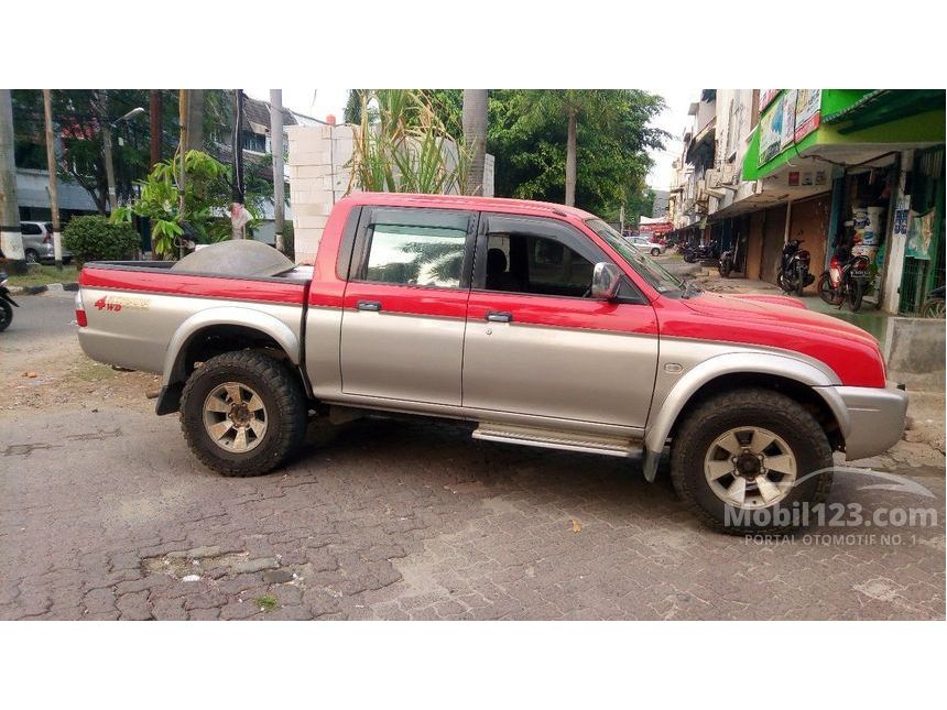 Jual Mobil Mitsubishi L200 Strada 2006 GLS 2.5 di DKI 