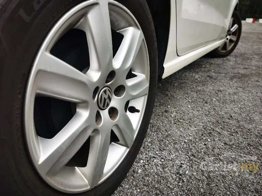2017 Volkswagen Vento Comfort Sedan