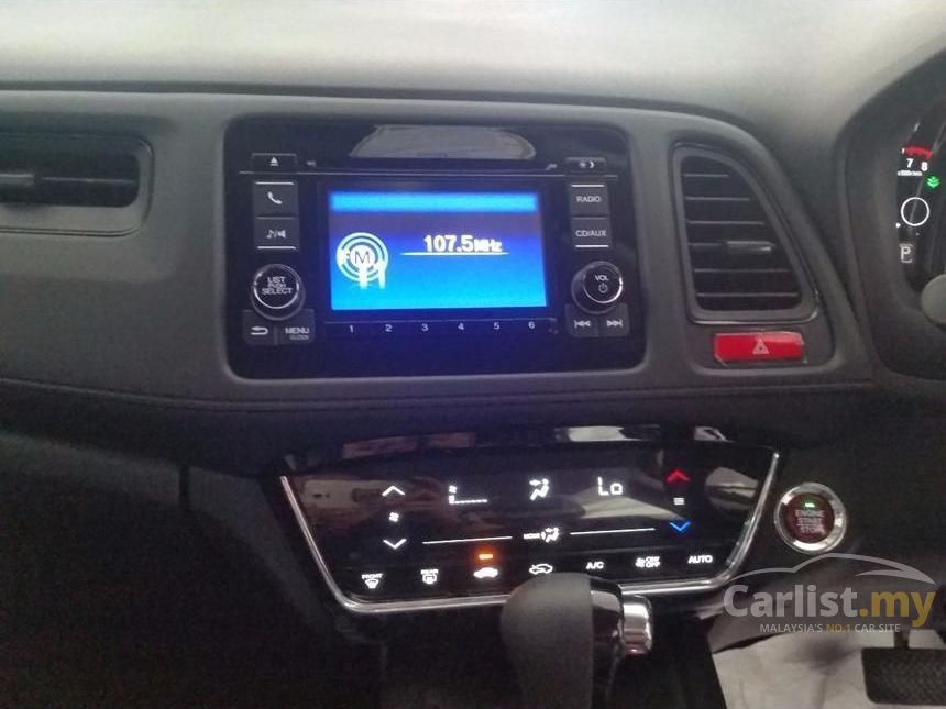 Honda HR-V 2016 i-VTEC E 1.8 in Kuala Lumpur Automatic SUV Grey for RM