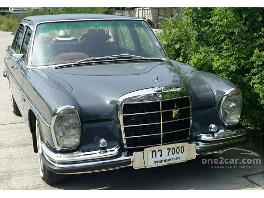 1968 Mercedes-Benz 250S Classic Sedan