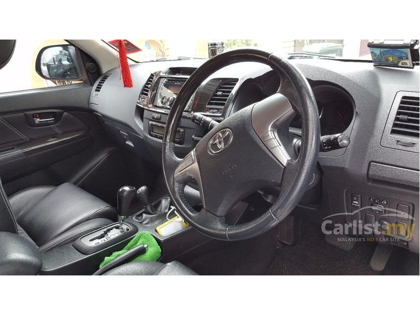 2014 Toyota Fortuner V TRD Sportivo SUV