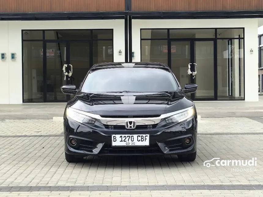 2018 Honda Civic ES Sedan