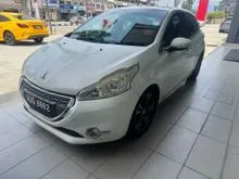 2014 PEUGEOT 208 1.6 (A) HATCHBACK tip top condition RM9,800.00 Nego