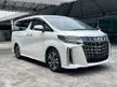 Recon 2022 Toyota Alphard 2.5 SC SUNROOF/ DIM/ BSM/ MILEAGE 14K
