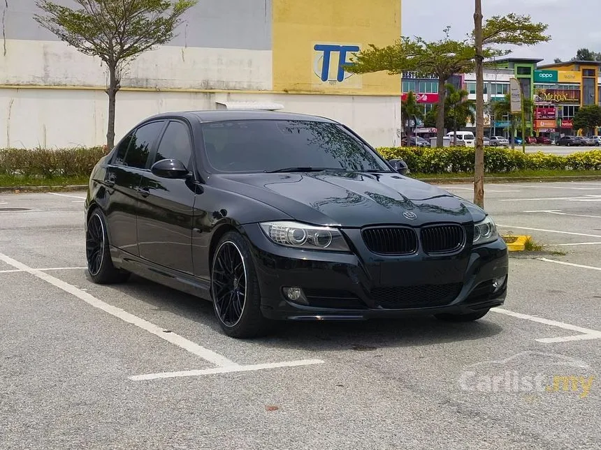 2010 BMW 320i Sports Sedan