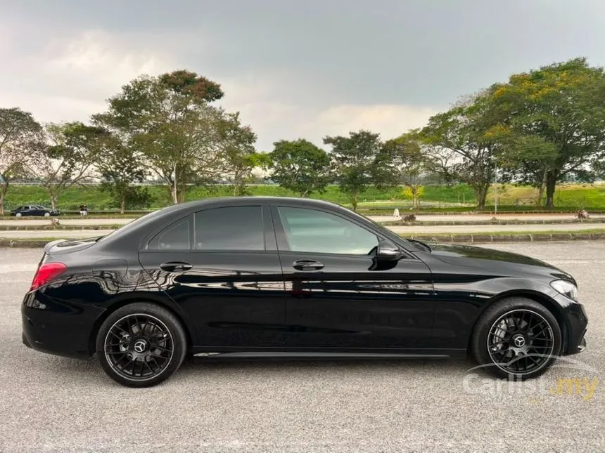 2018 Mercedes-Benz C200 AMG Line Sedan