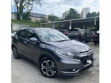 2016 Honda HR-V 1.8L SPEC V SUV ,PUSH START ,REVERSE CAMERA , TOUCHSCREEN , SEMI LEATHER SEAT , FULL SERVICE BY HONDA , ORI MILLAGE.