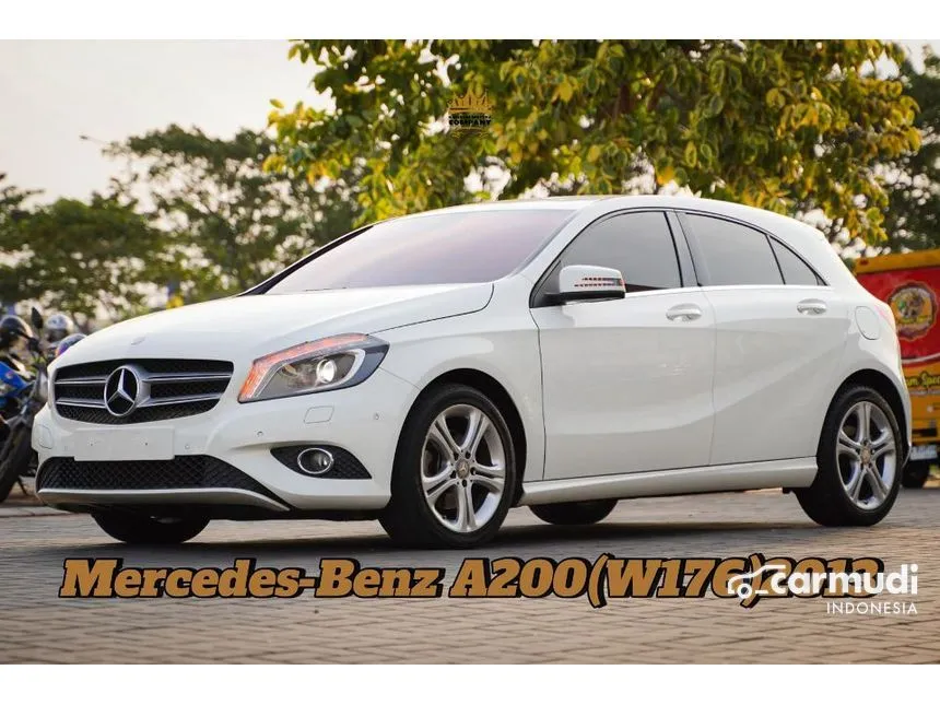 2013 Mercedes-Benz A200 Urban Hatchback