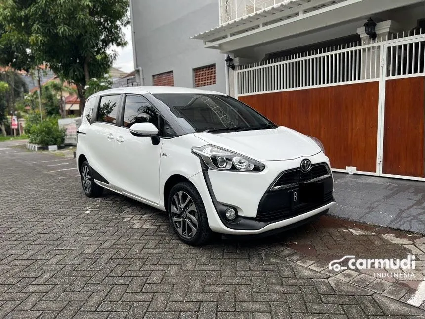 Jual Mobil Toyota Sienta 2018 V 1.5 di Jawa Timur Automatic MPV Putih Rp 193.000.000