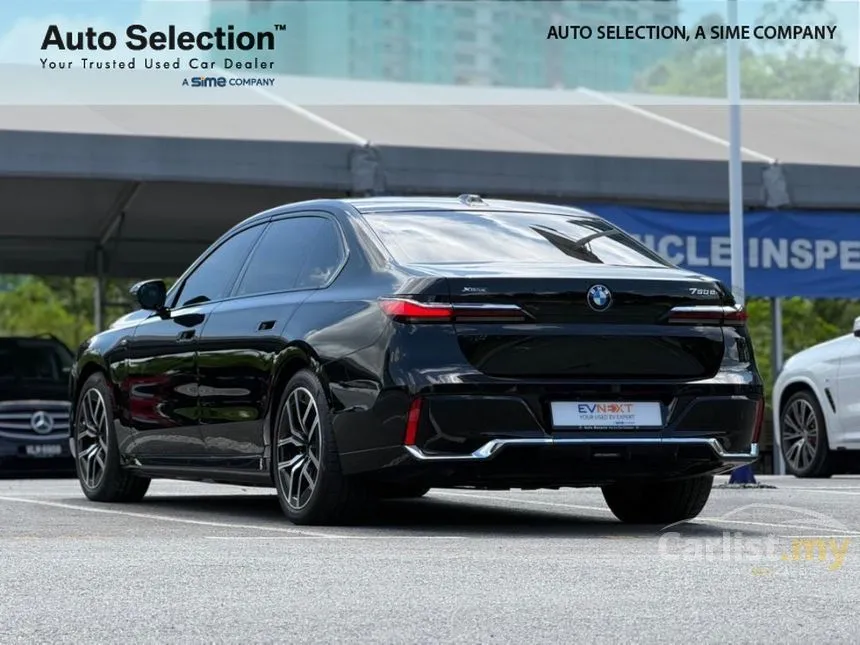 2024 BMW 750e xDrive M Sport Pure Excellence Sedan