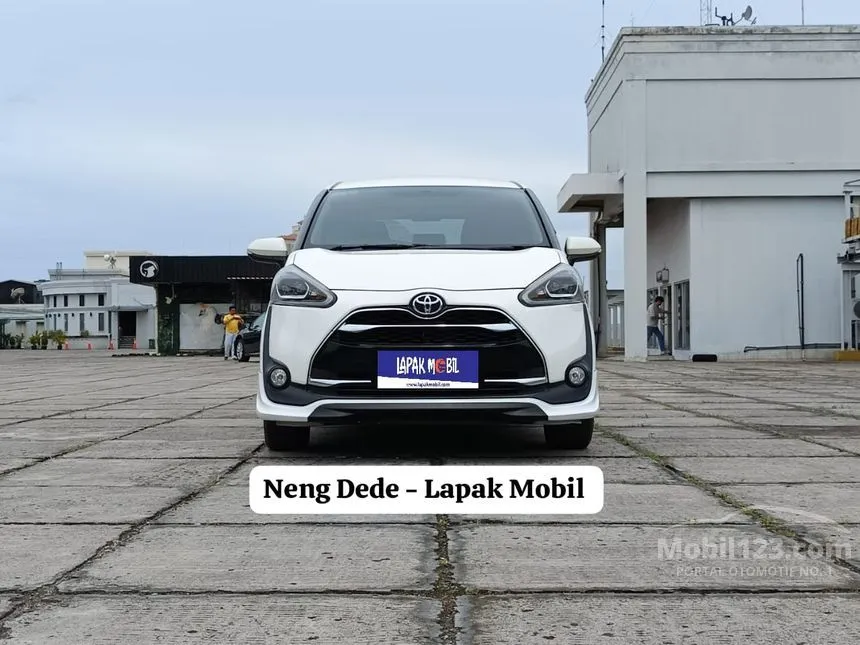 Jual Mobil Toyota Sienta 2017 Q 1.5 di DKI Jakarta Automatic MPV Putih Rp 172.000.000