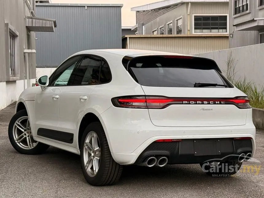 2022 Porsche Macan SUV