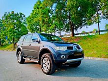 2010 Mitsubishi Pajero Sport 2.5 GL SUV