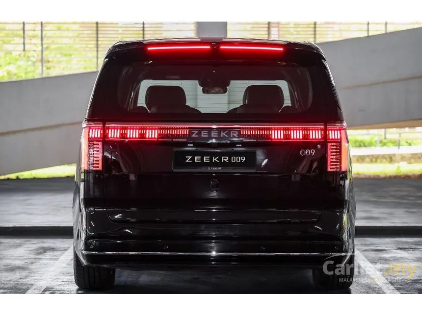 2025 Zeekr 009 Ultra-Luxury MPV