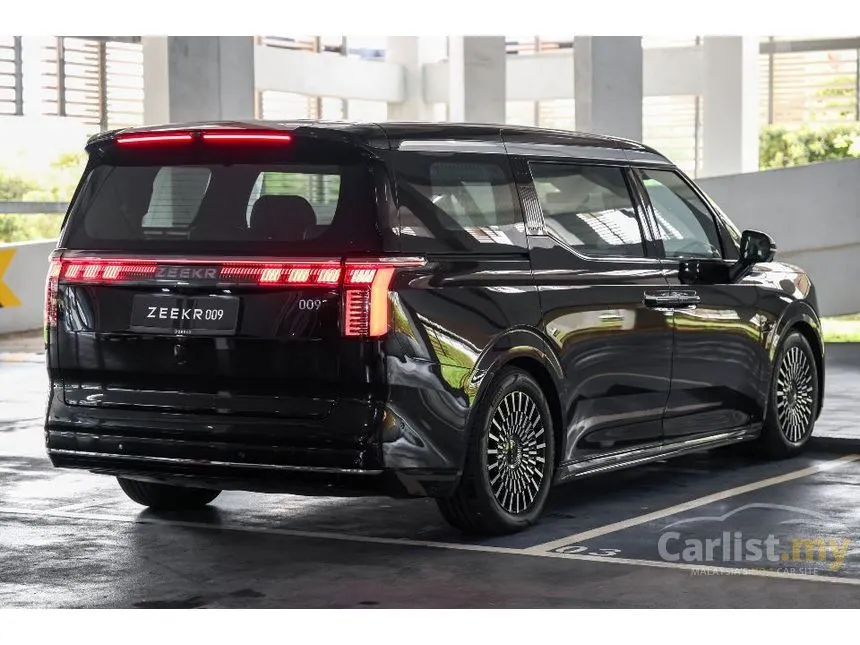 2025 Zeekr 009 Ultra-Luxury MPV