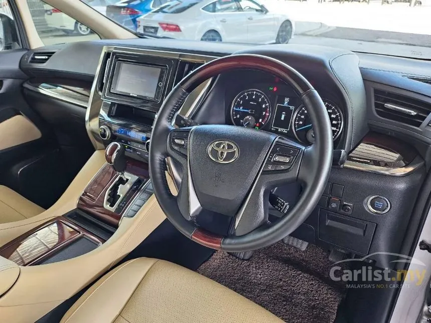2016 Toyota Alphard MPV