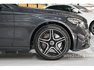 2022 Mercedes-Benz C300 2.0 e AMG Sport Sedan