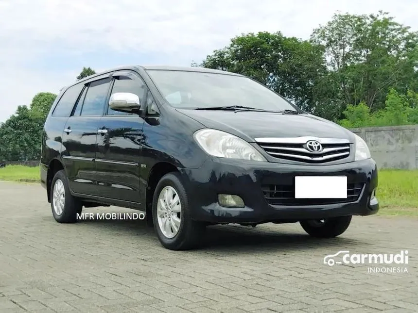 2010 Toyota Kijang Innova V MPV