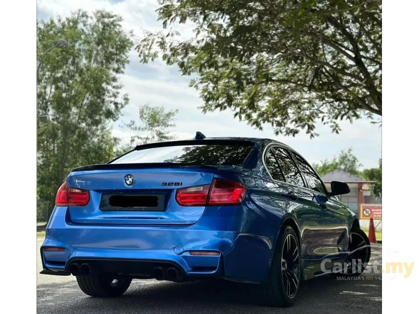 2013 BMW 328i Luxury Line Sedan