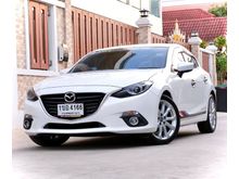 2015 Mazda 3 2.0 (ปี 14-17) S Sports Hatchback
