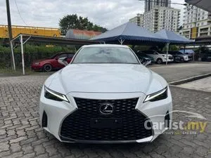 2023 Lexus IS 300 2.0 Version L Sedan