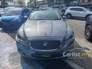 2013 Jaguar XJ 2.0 L Ti Luxury Sedan