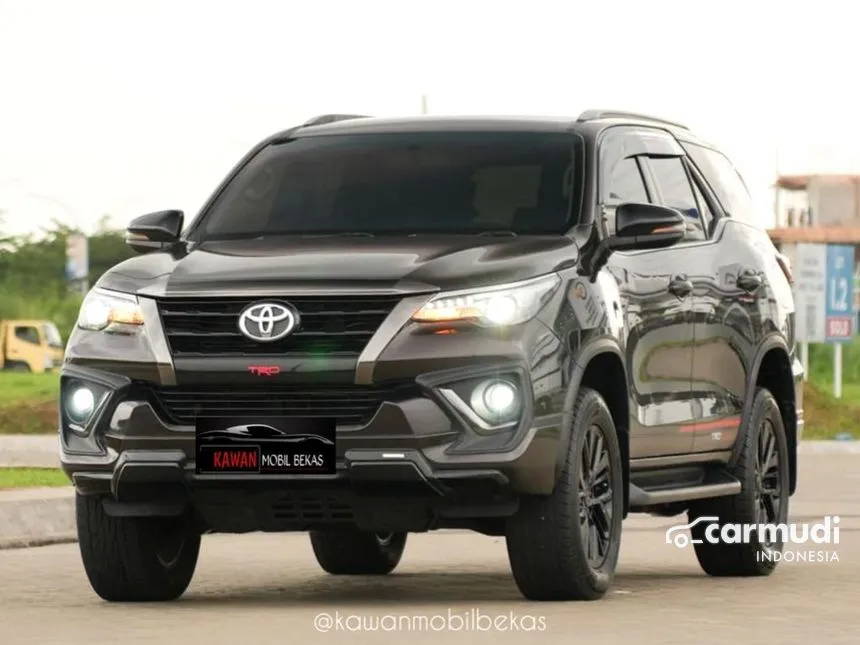 2020 Toyota Fortuner VRZ TRD 4X2 SUV