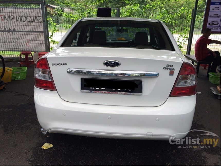 Ford Focus 2010 Ghia 2.0 in Selangor Automatic Sedan White 