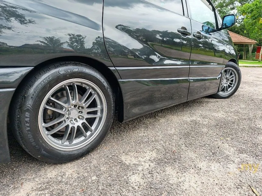 2002 Toyota Estima MPV