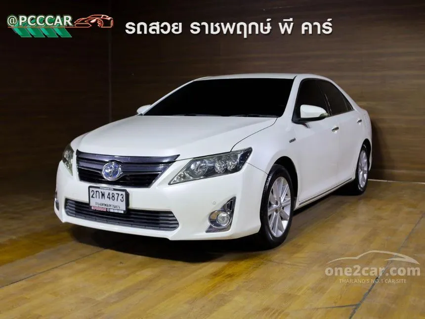2013 Toyota Camry Hybrid Sedan