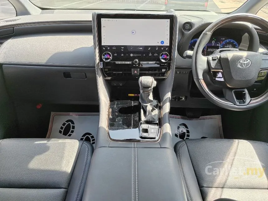 2024 Toyota Alphard Z 7-Seater MPV