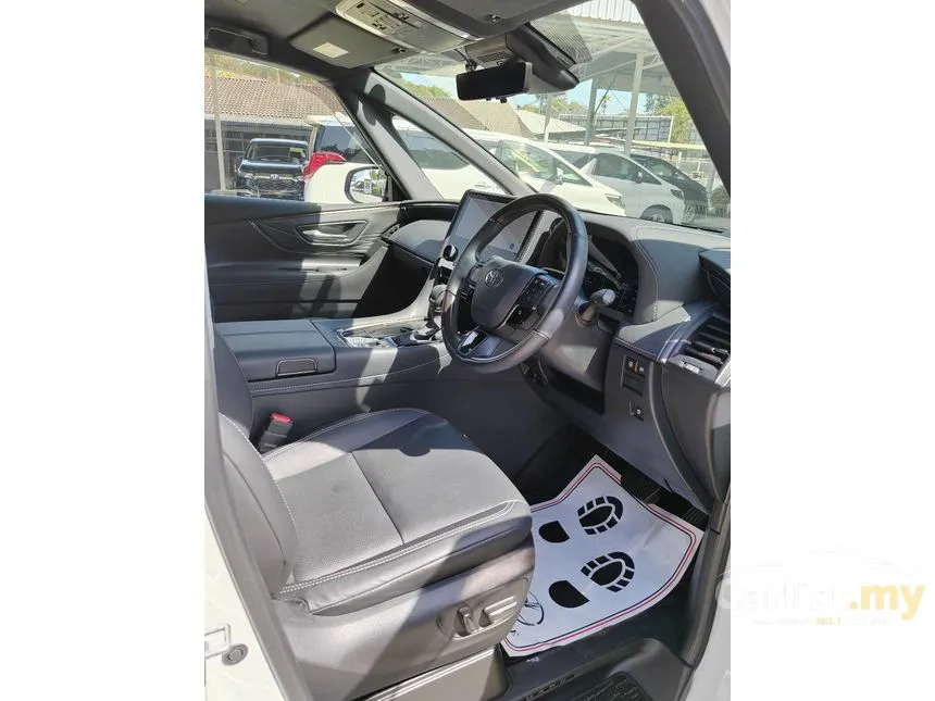 2024 Toyota Alphard Z 7-Seater MPV