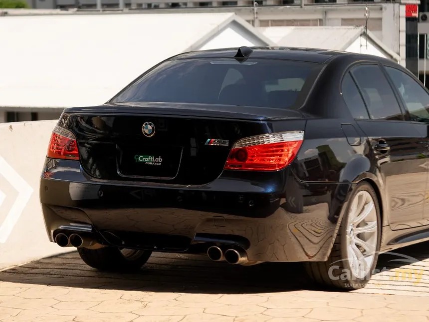 2006 BMW M5 Sedan