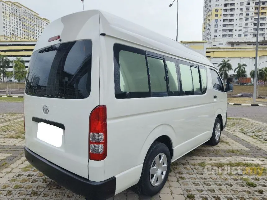 2011 Toyota Hiace Window Van Van