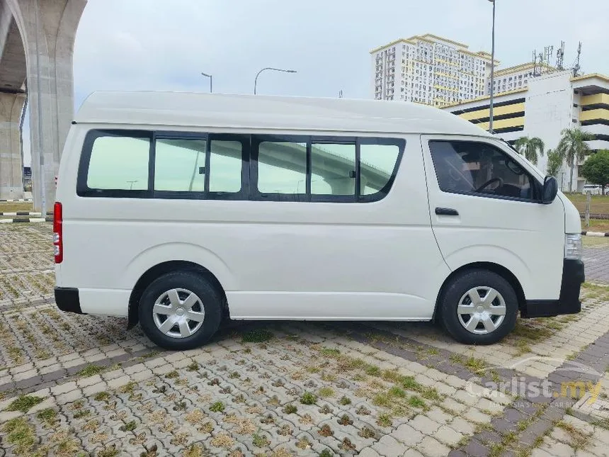 2011 Toyota Hiace Window Van Van