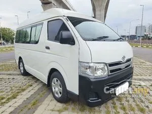 2011 Toyota Hiace 2.7 Window Van Van