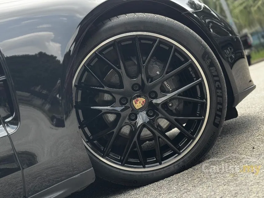 2021 Porsche Panamera Hatchback
