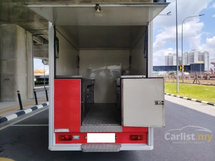 2019 Daihatsu Gran Max Luton Lorry