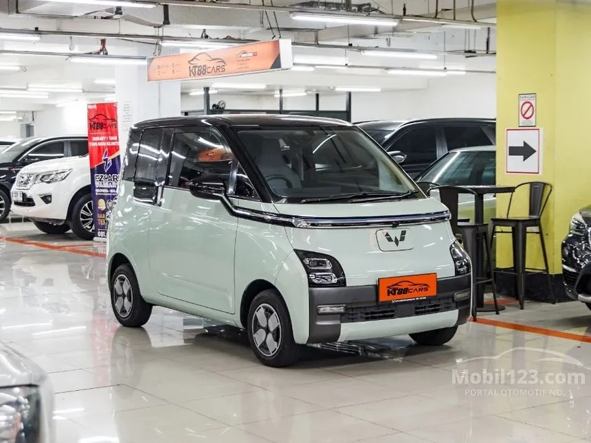 2023 Wuling Air EV Long Range Hatchback