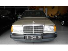 1986 Mercedes-Benz 300E 3.0 W124 L6 3.0