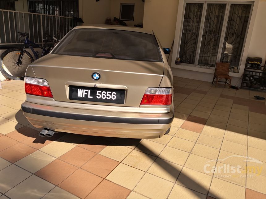 1997 BMW 328i Sedan