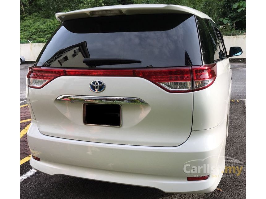 2010 Toyota Estima Aeras MPV