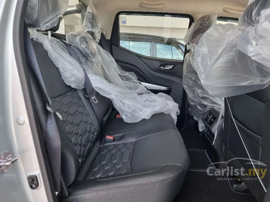 2022 Nissan Navara VL Pickup Truck